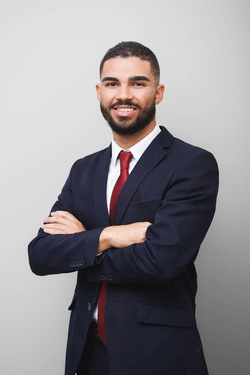 Gabriel Gomes, advogado
